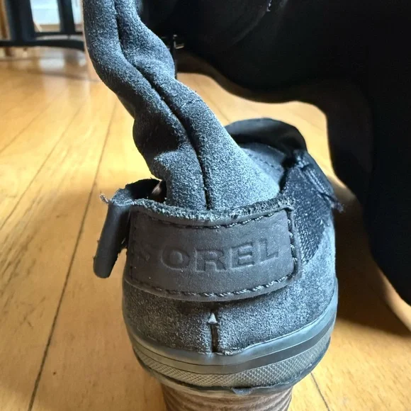 Sorel Leather Waterproof Winter Boots - Picture 3 of 4